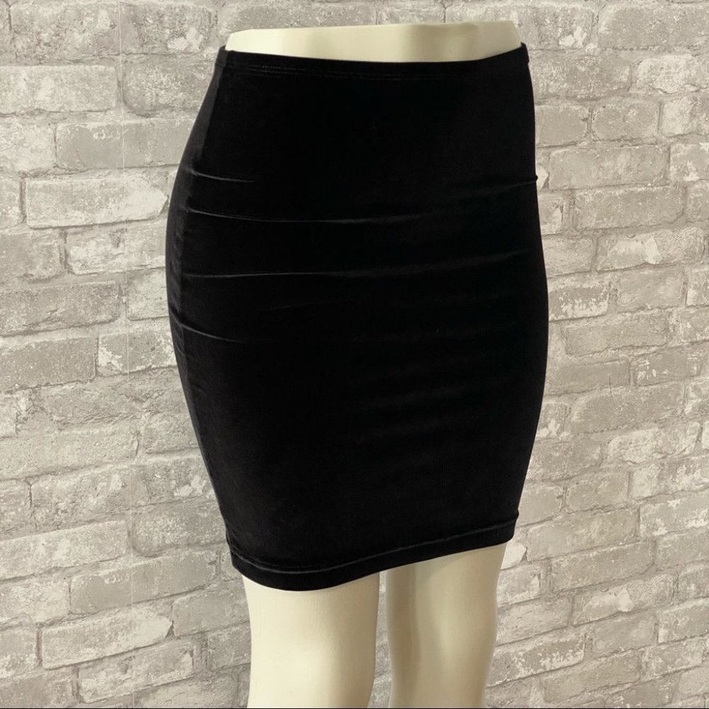 SOLD | American Apparel Black Velvet Mini Skirt - Picture 1 of 16
